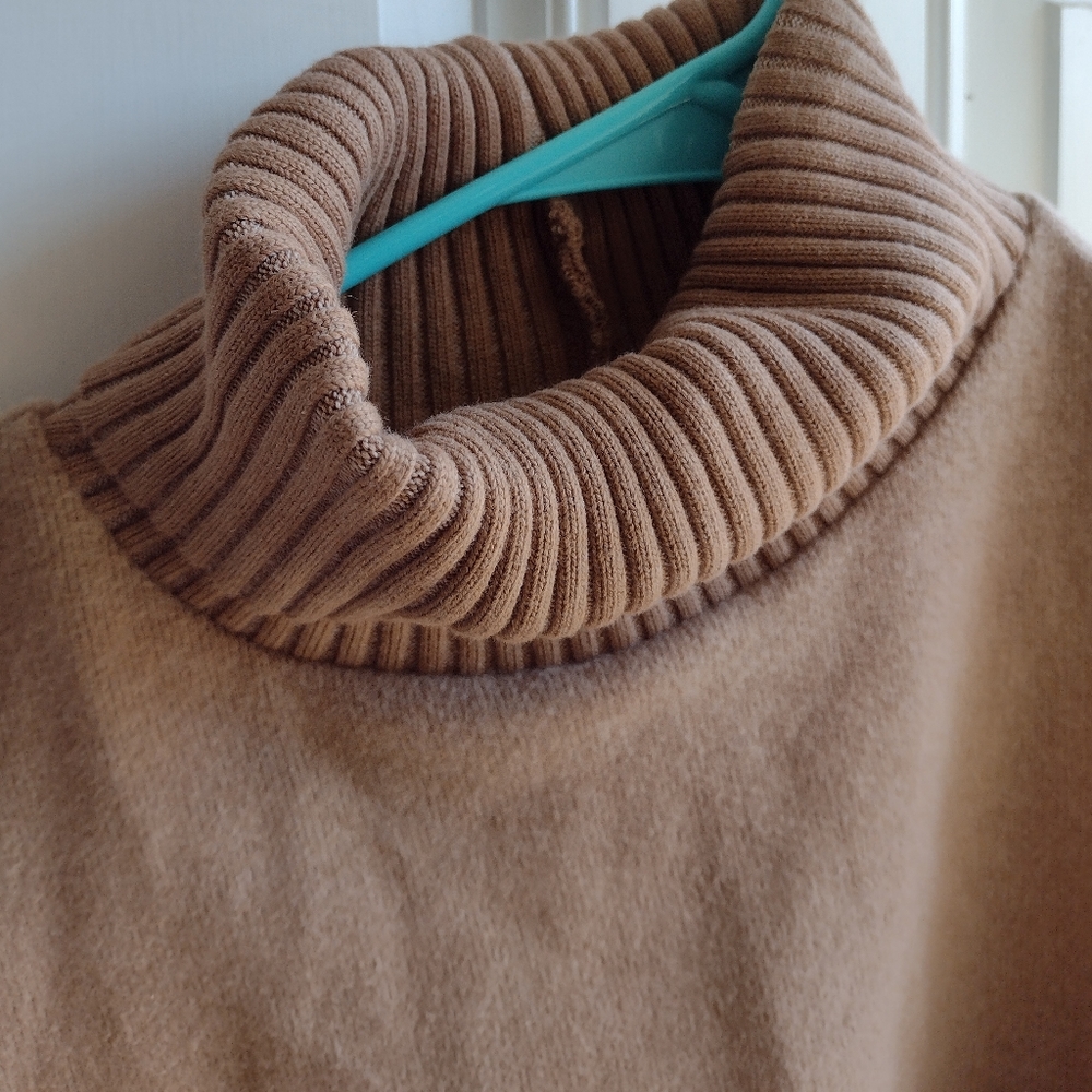 Brand New ZARA Knit, Sleeveless tube neck Sweater (never worn)